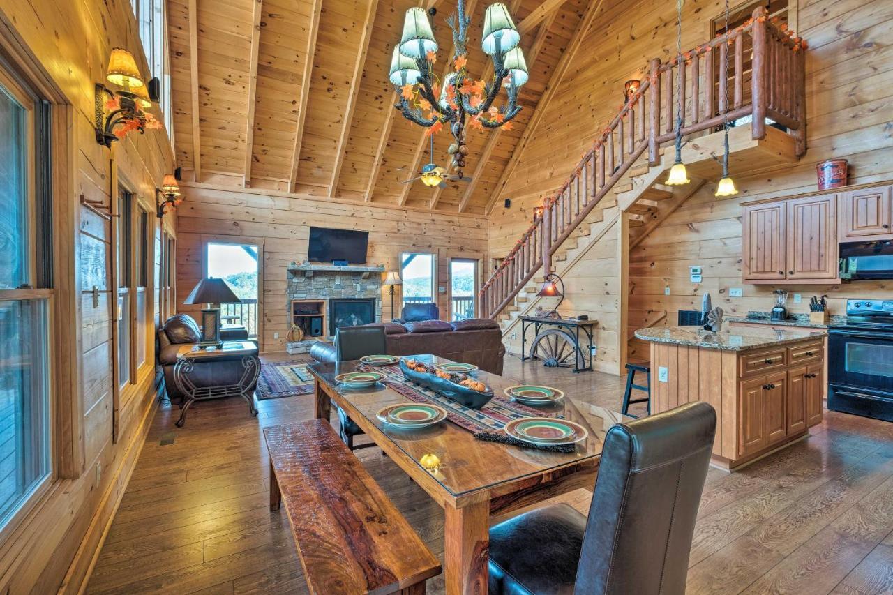 Pigeon Forge Cabin With Brand New Hot Tub And Views! Sevierville Buitenkant foto